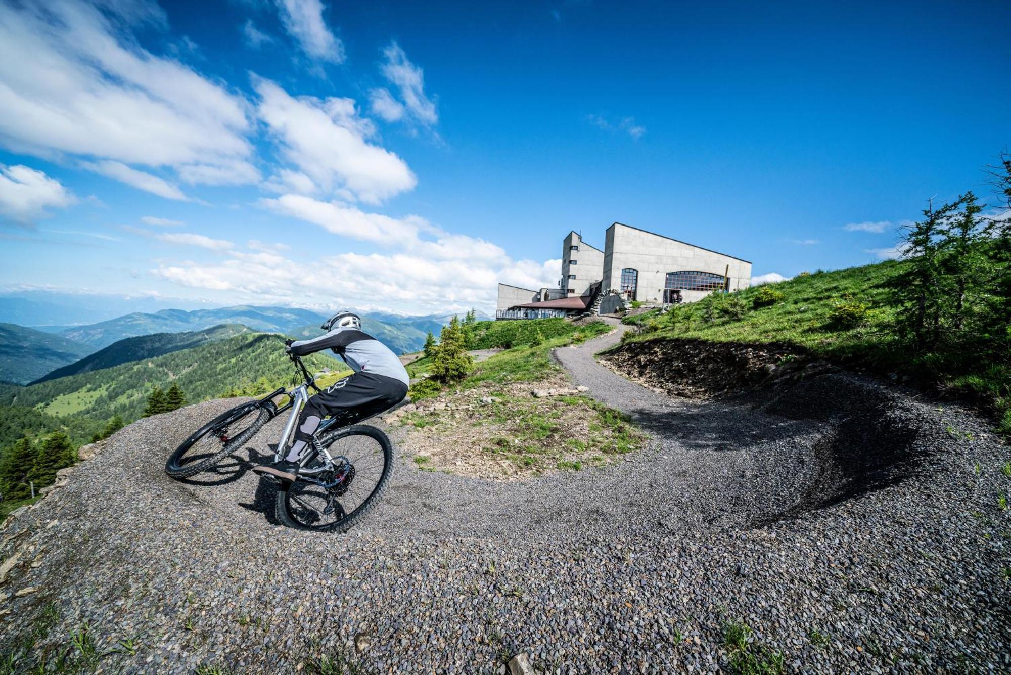Cooee Alpin Hotel Бад Кляйнкирххайм Экстерьер фото