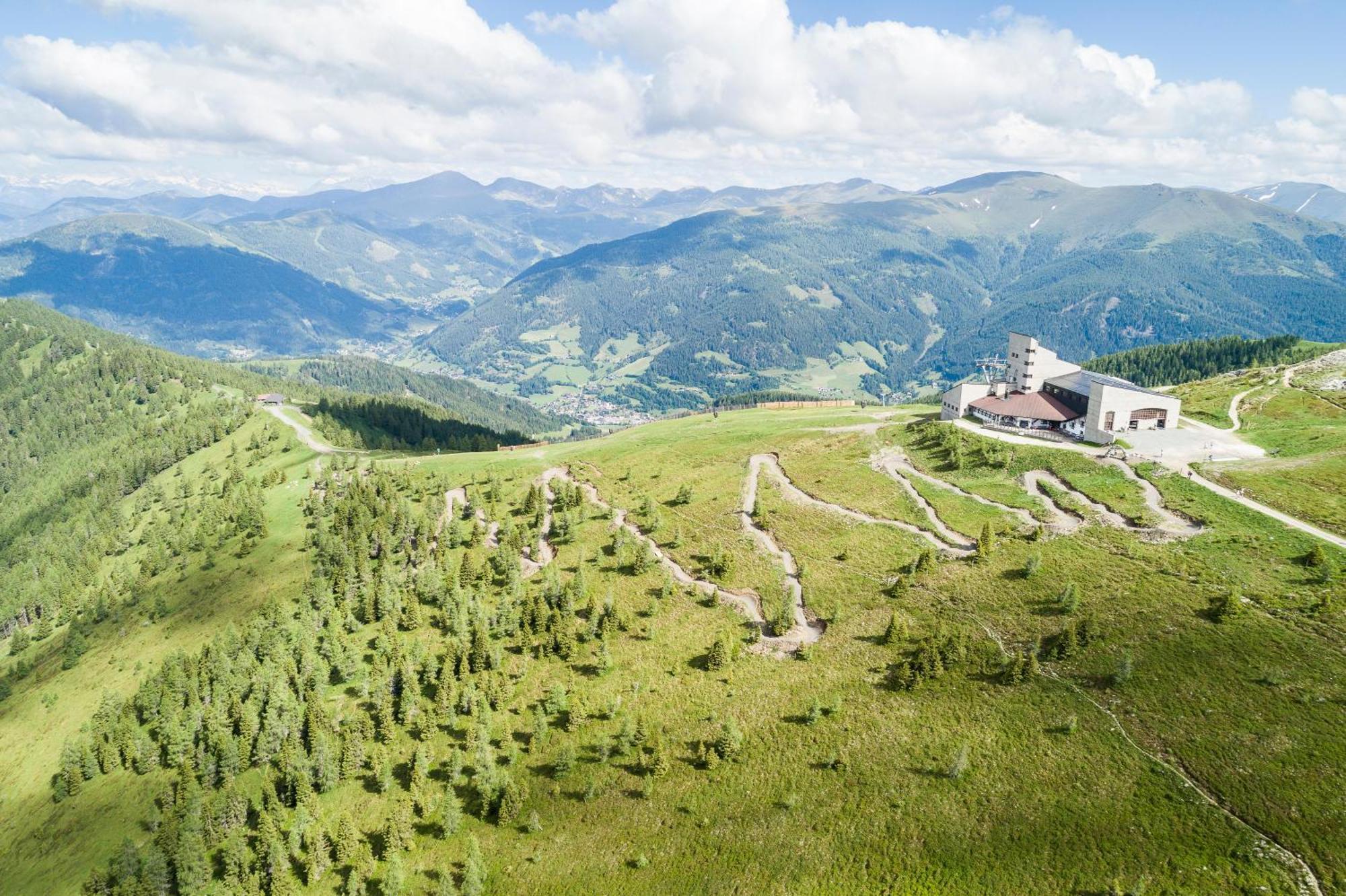 Cooee Alpin Hotel Бад Кляйнкирххайм Экстерьер фото